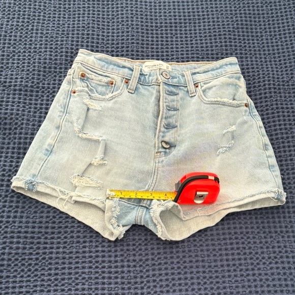ABERCROMBIE denim shorts - Picture 3 of 3